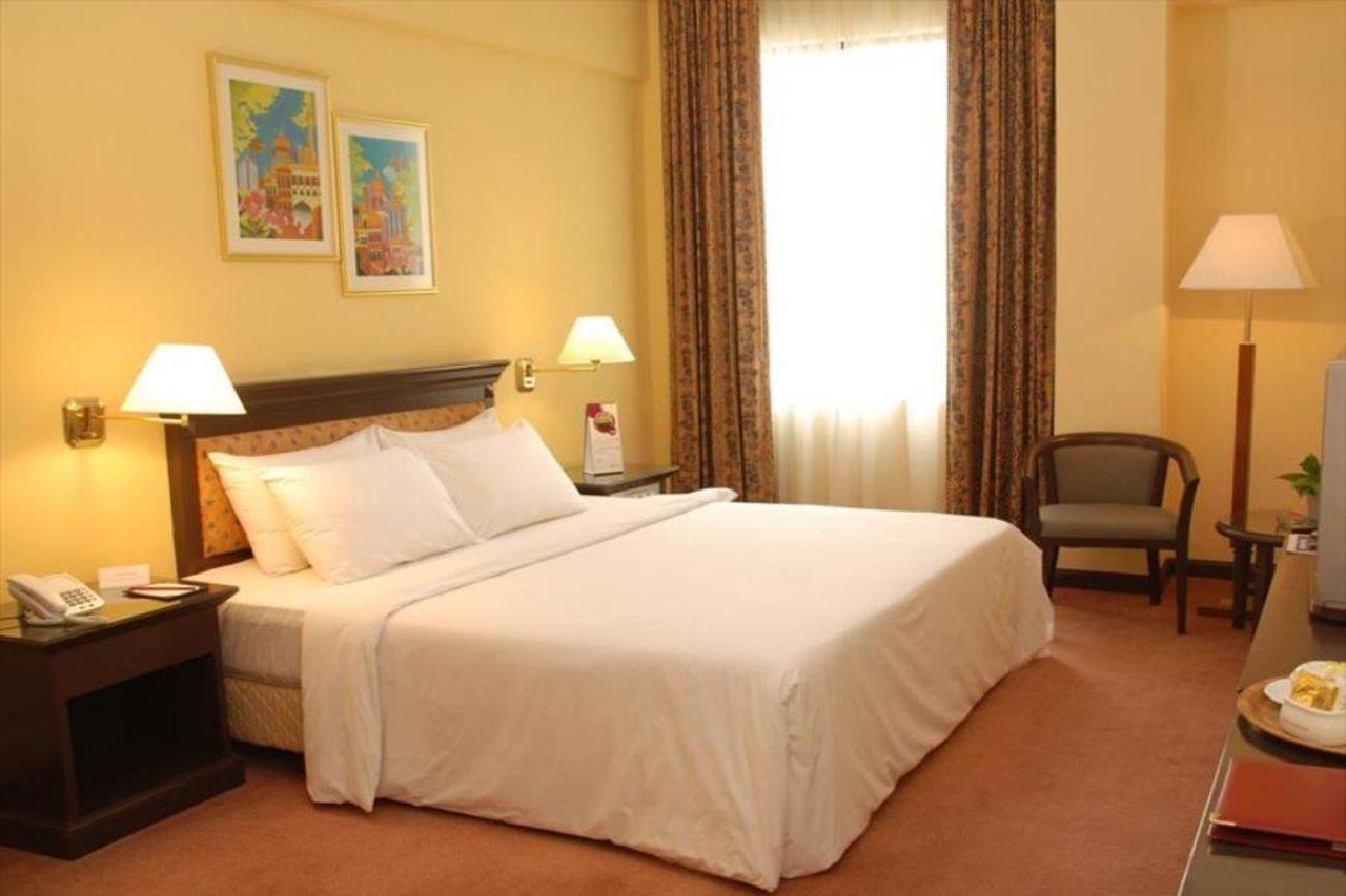 Kuala Lumpur International Hotel エクステリア 写真