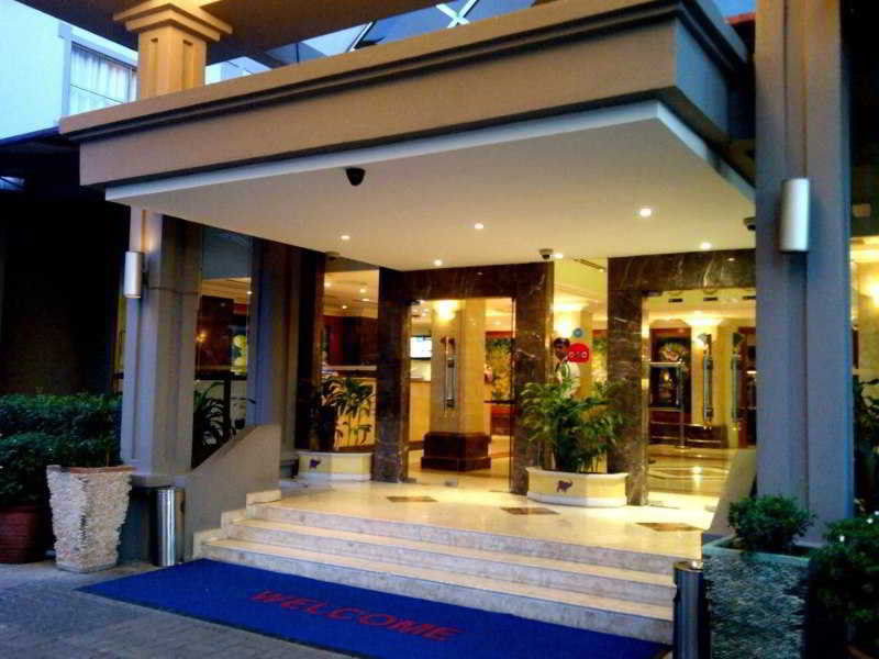 Kuala Lumpur International Hotel エクステリア 写真