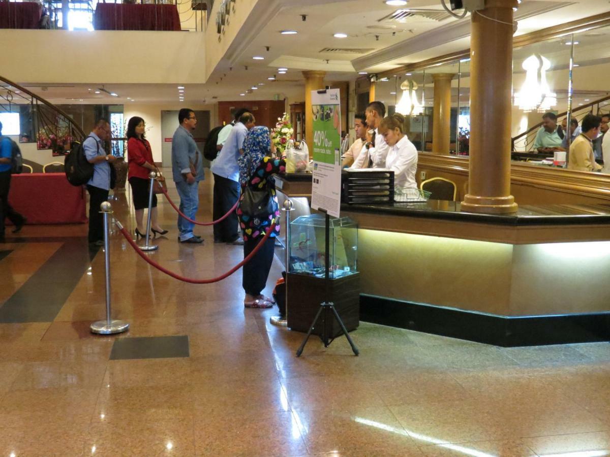 Kuala Lumpur International Hotel エクステリア 写真